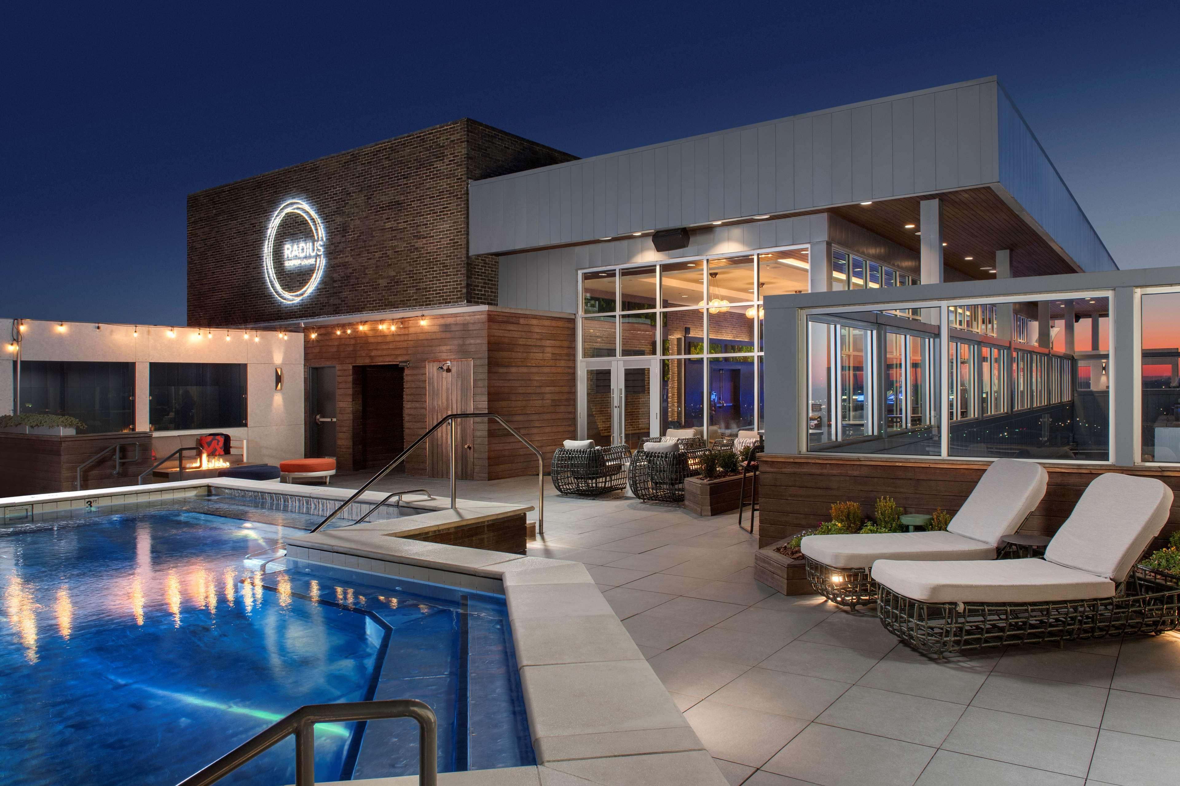 Embassy Suites By Hilton Knoxville Downtown Exterior photo